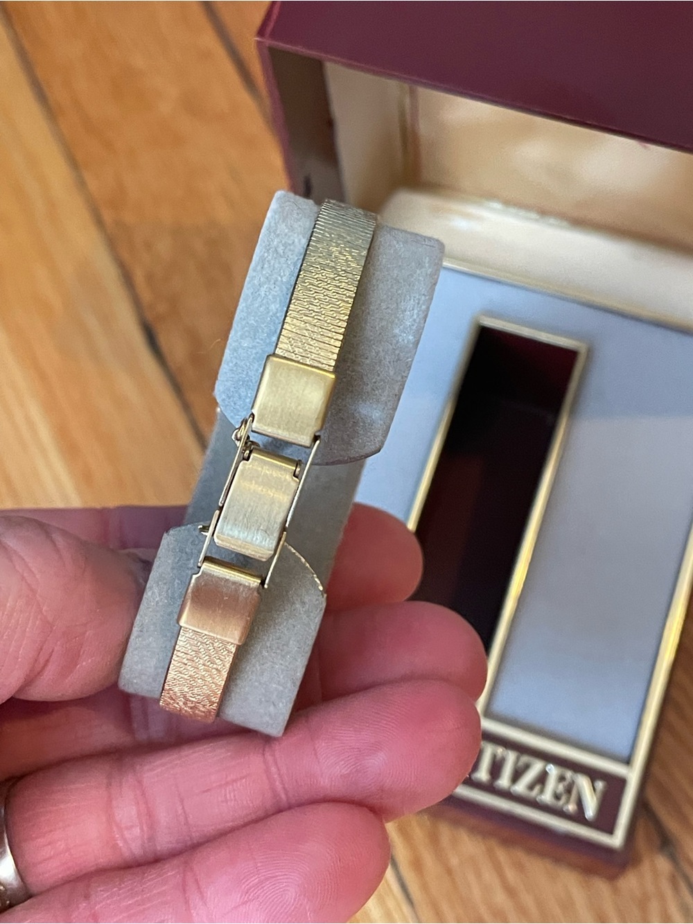 Citizen Gold Tone Ladies Watch - Picture 5 of 5